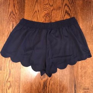 Lilly Pulitzer scalloped shorts!